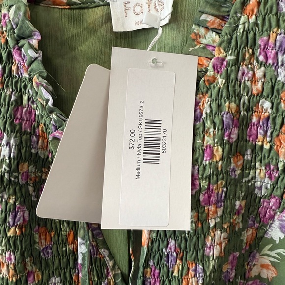 NWT Fate Green Floral Blouse with Ruffle Details Size Medium - Picture 5 of 9